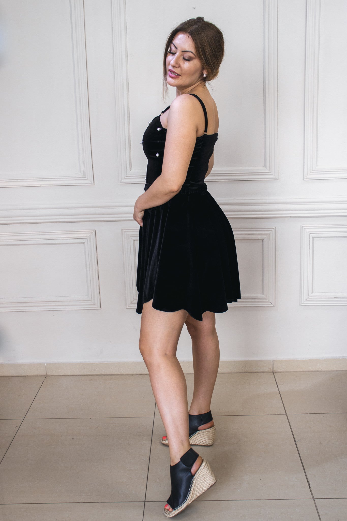 "Perla" Black Velvet Dress Seashell Design